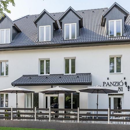 Panzio 81 Bed & Breakfast Hajduszoboszlo Luaran gambar